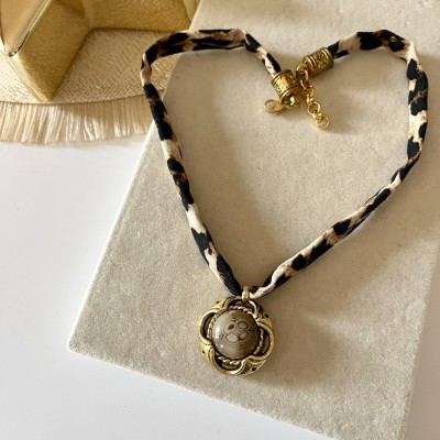 COLLANA CHOKER CON PENDENTE