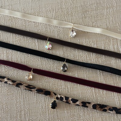 CHOKER CON PIETRA PENDENTE