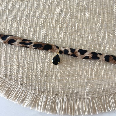 CHOKER CON PIETRA PENDENTE