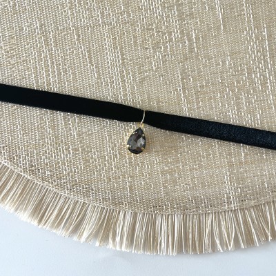 CHOKER CON PIETRA PENDENTE